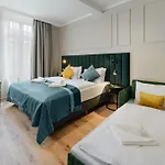 Hotel Chloe